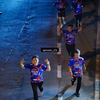 Runner Photo 6043128