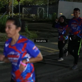 Runner Photo 6043154