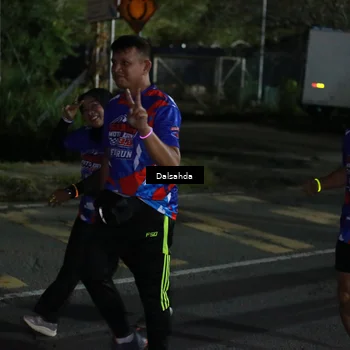 Runner Photo 6043161