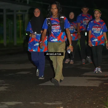 Runner Photo 6043162