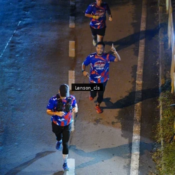 Runner Photo 6043173