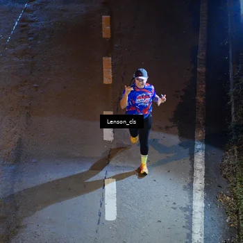 Runner Photo 6043196