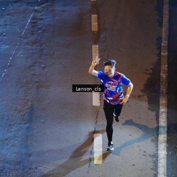 Runner Photo 6043211