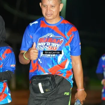 Runner Photo 6043252