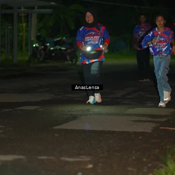 Runner Photo 6043257