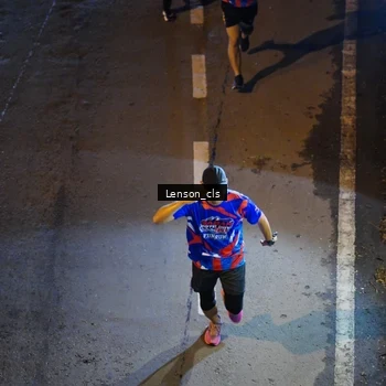 Runner Photo 6043292