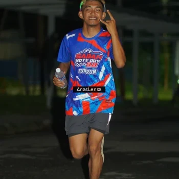 Runner Photo 6043304