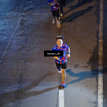 Runner Photo 6043316