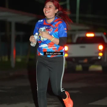 Runner Photo 6043324