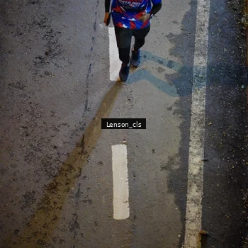 Runner Photo 6043325