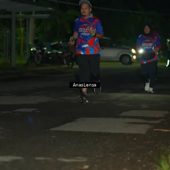 Runner Photo 6043330