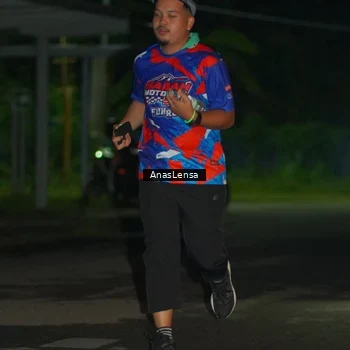 Runner Photo 6043383