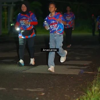 Runner Photo 6043412