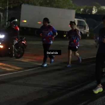 Runner Photo 6043436
