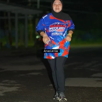 Runner Photo 6043461