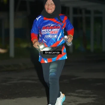 Runner Photo 6043476
