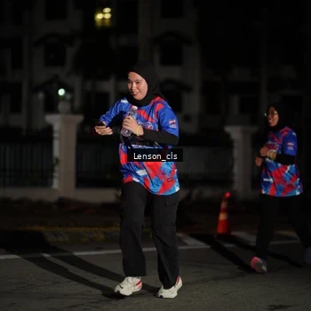 Runner Photo 6043512