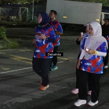 Runner Photo 6043611