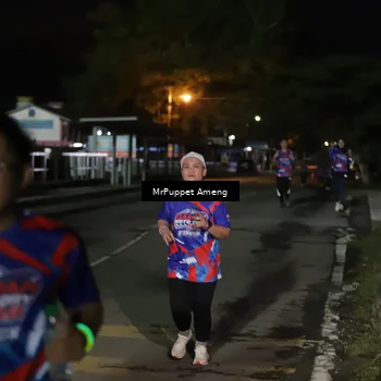 Runner Photo 6043657
