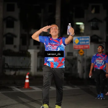 Runner Photo 6043669