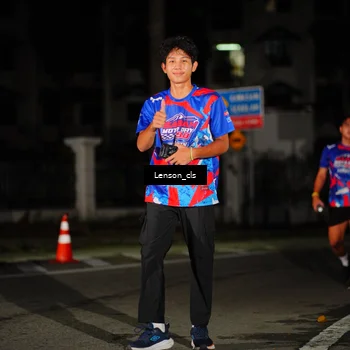 Runner Photo 6043705