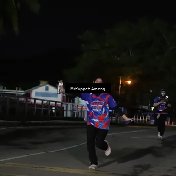 Runner Photo 6043734