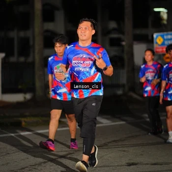 Runner Photo 6043796