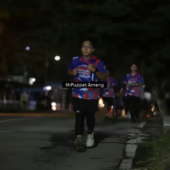 Runner Photo 6043799