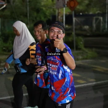 Runner Photo 6043803