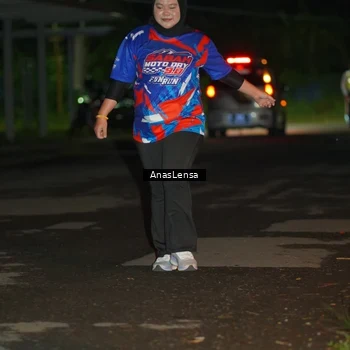 Runner Photo 6043815