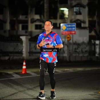 Runner Photo 6043844