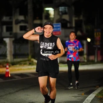 Runner Photo 6043850