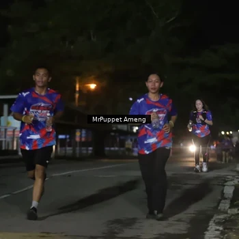 Runner Photo 6043860