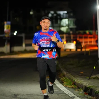 Runner Photo 6043867