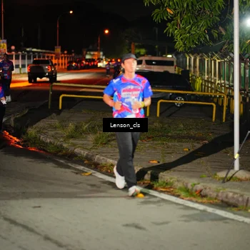 Runner Photo 6043889