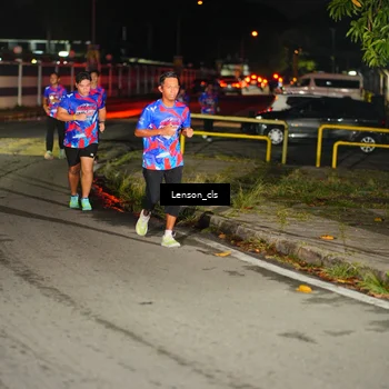 Runner Photo 6043893