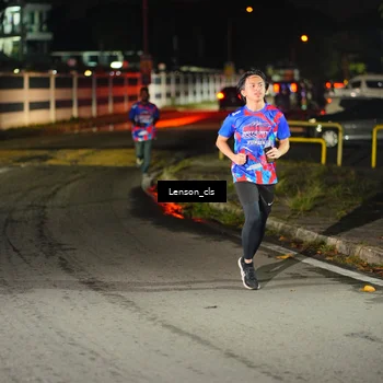 Runner Photo 6043900