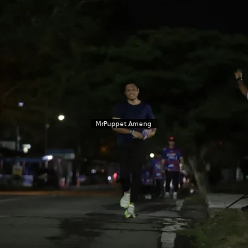 Runner Photo 6043935