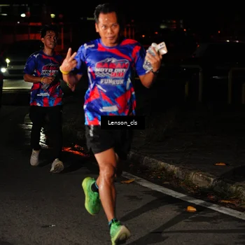 Runner Photo 6043937