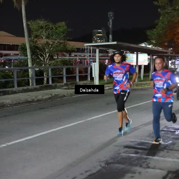 Runner Photo 6044056