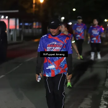 Runner Photo 6044059