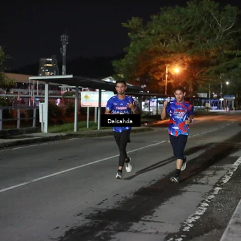 Runner Photo 6044097