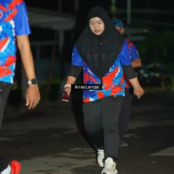 Runner Photo 6044128