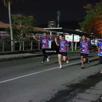 Runner Photo 6044137