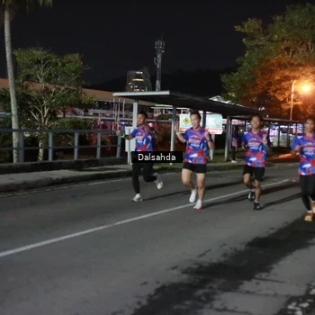 Runner Photo 6044141