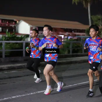 Runner Photo 6044176