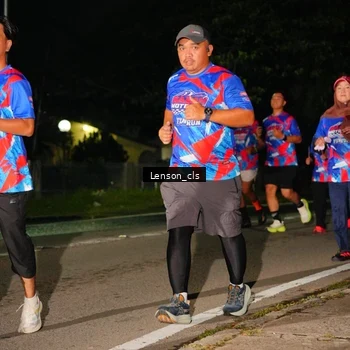 Runner Photo 6044179