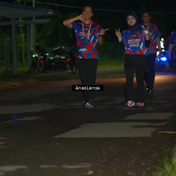 Runner Photo 6044187