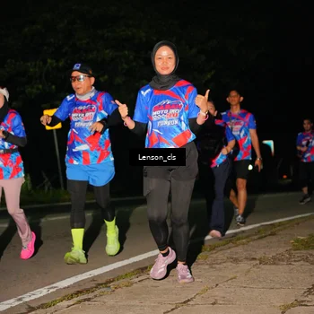Runner Photo 6044197
