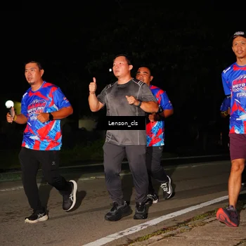 Runner Photo 6044241